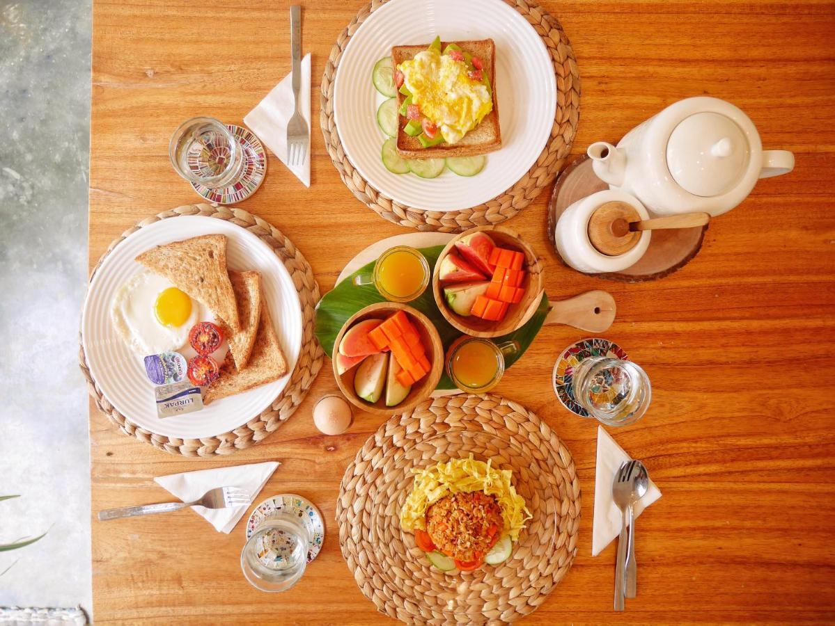 Betah Homestay Banyuwangi 外南梦 外观 照片