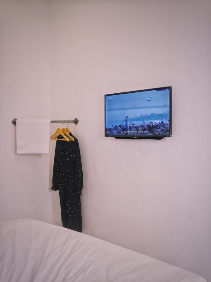 Betah Homestay Banyuwangi 外南梦 外观 照片