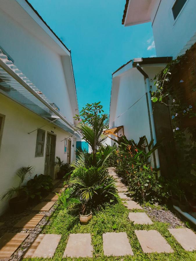 Betah Homestay Banyuwangi 外南梦 外观 照片