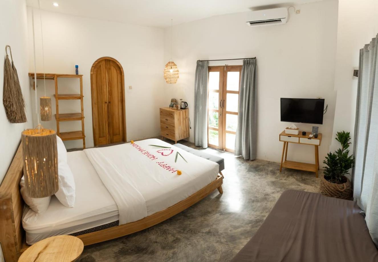 Betah Homestay Banyuwangi 外南梦 外观 照片